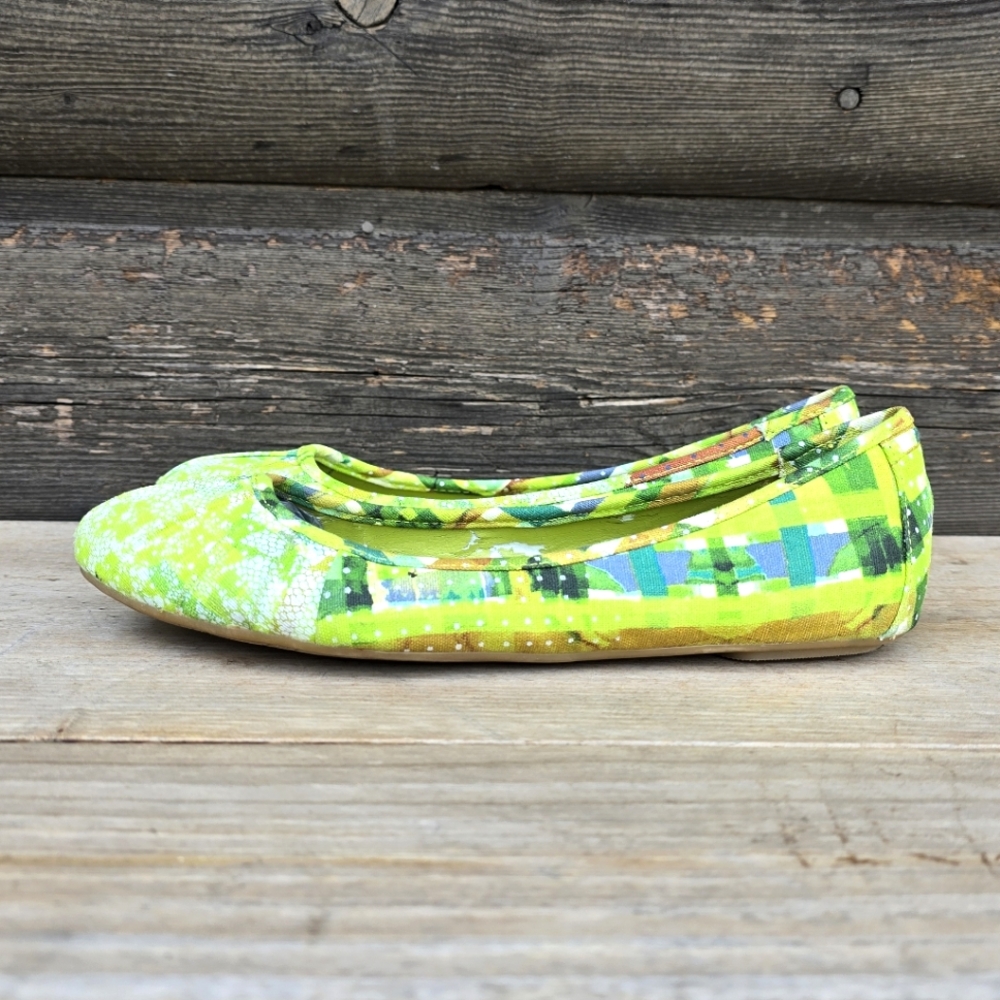 Nine West Blustery Y2K Art Pop Rouched Round Toe Comfort Ballet Flats 7M - Picture 3 of 14